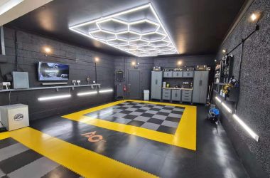 Garage tiles with hexagon lighting